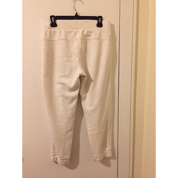 3 for $15 💥 Gap Body sweatpants - Picture 4 of 4